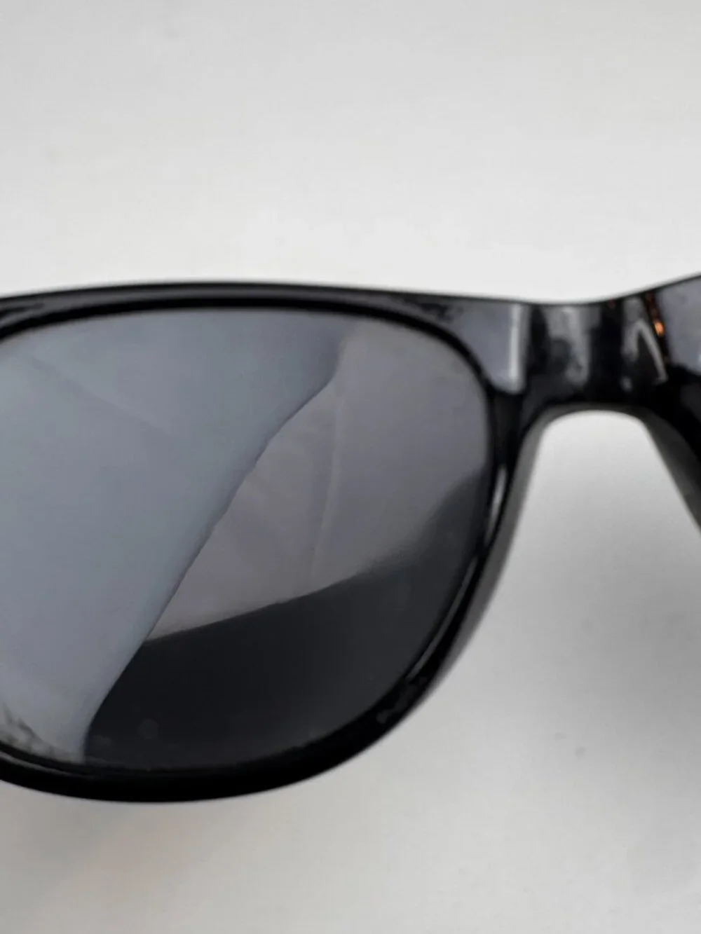 Black Wayfarer Style Sunglasses Smiling Sun Logo UV Protection (Minor Scratches)